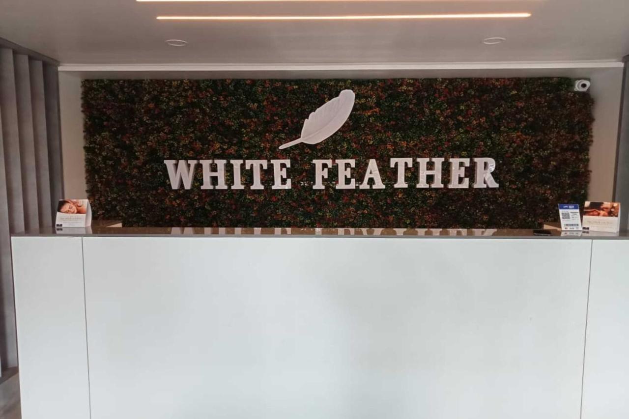 White Feather Resort Kauncha Silvassa Buitenkant foto