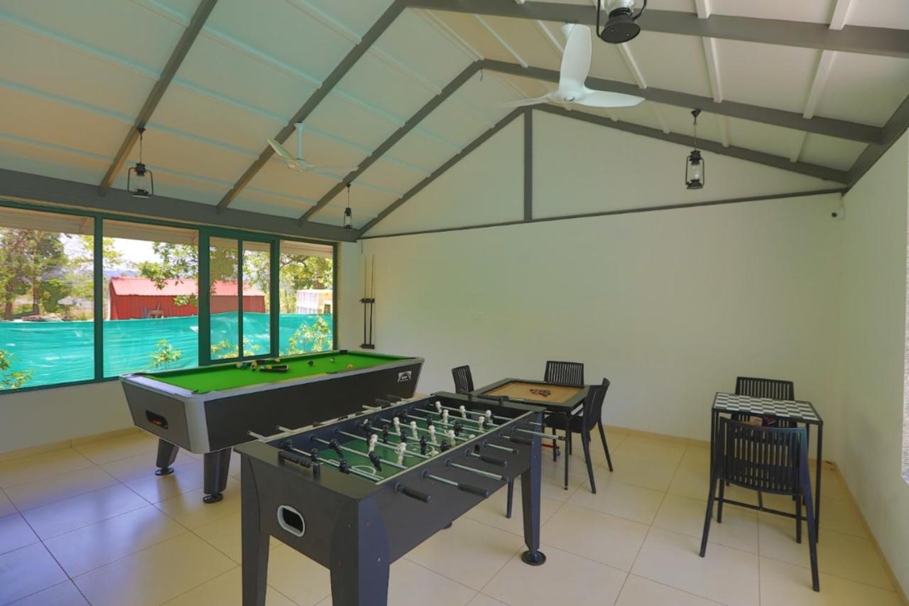White Feather Resort Kauncha Silvassa Buitenkant foto