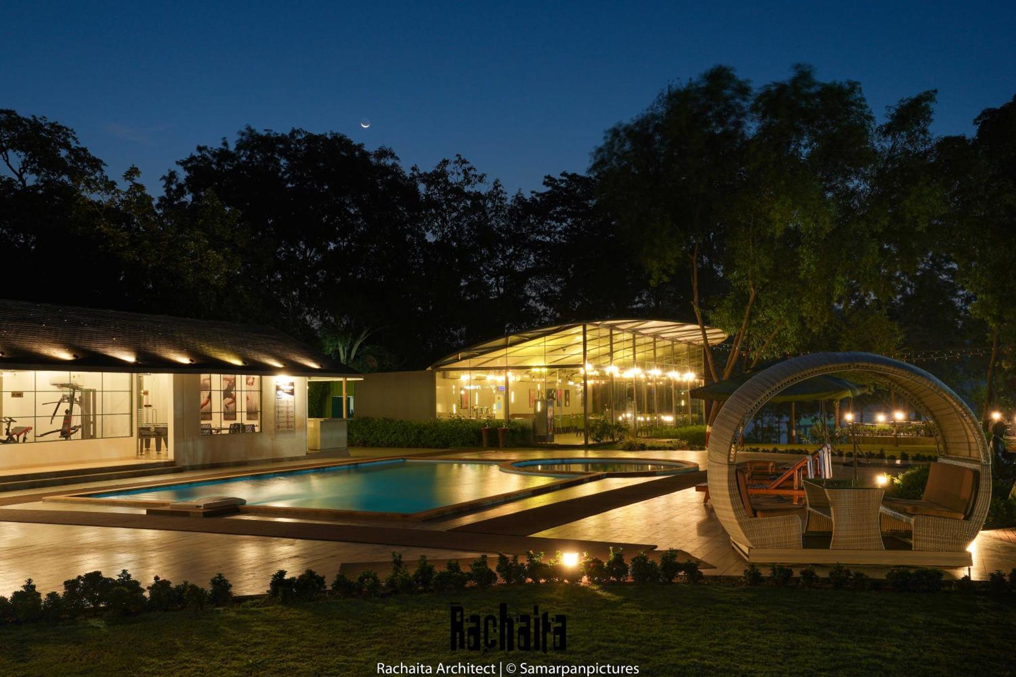 White Feather Resort Kauncha Silvassa Buitenkant foto