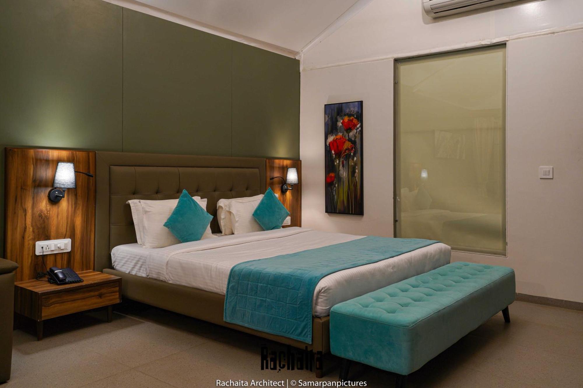 White Feather Resort Kauncha Silvassa Buitenkant foto