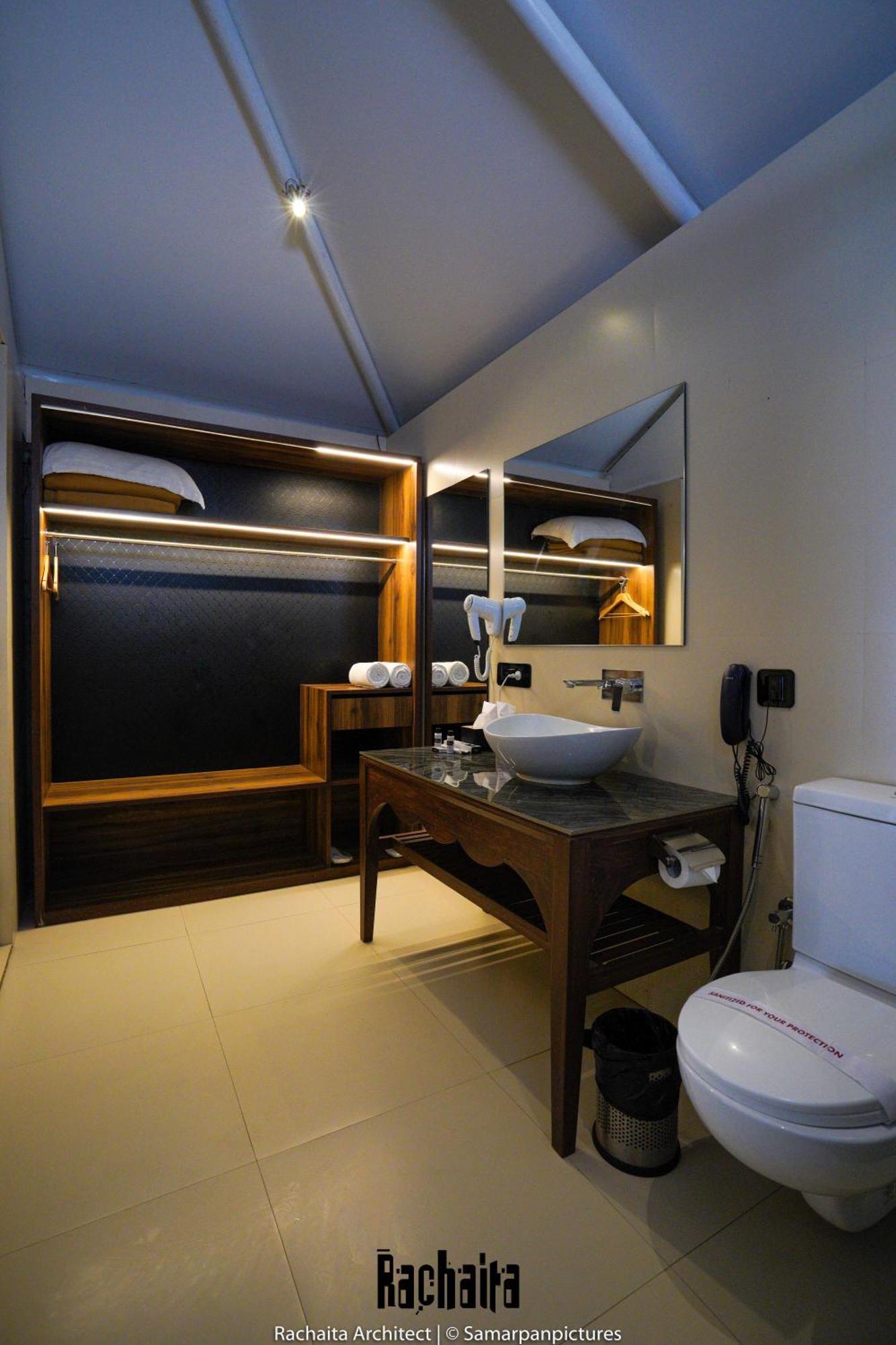 White Feather Resort Kauncha Silvassa Buitenkant foto