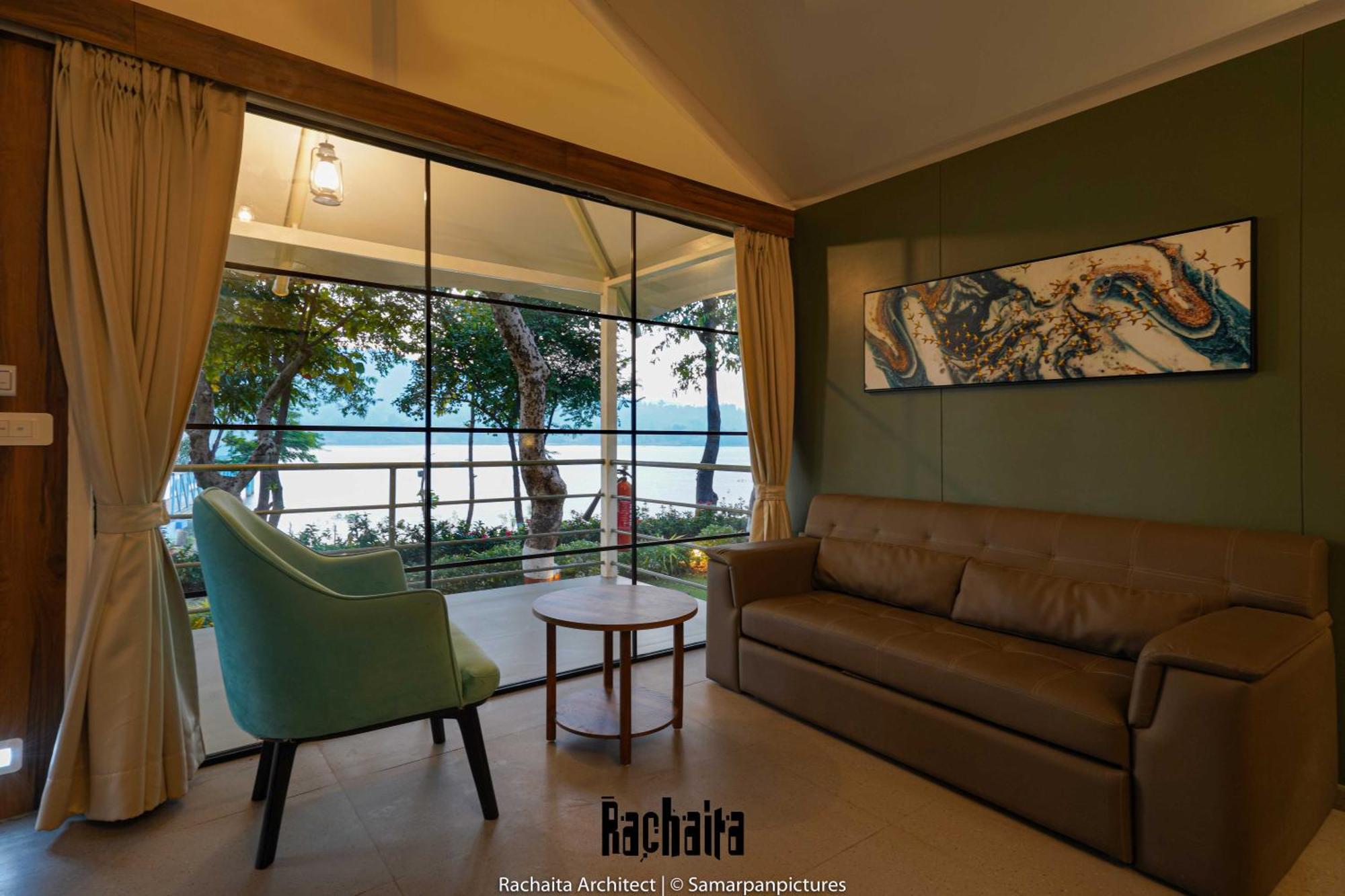 White Feather Resort Kauncha Silvassa Buitenkant foto